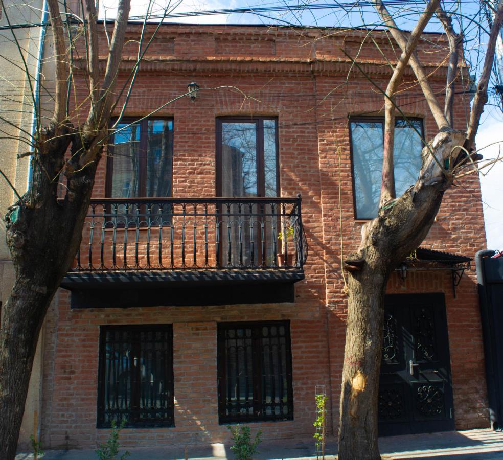 Sunflower Hotel Тбилиси Экстерьер фото