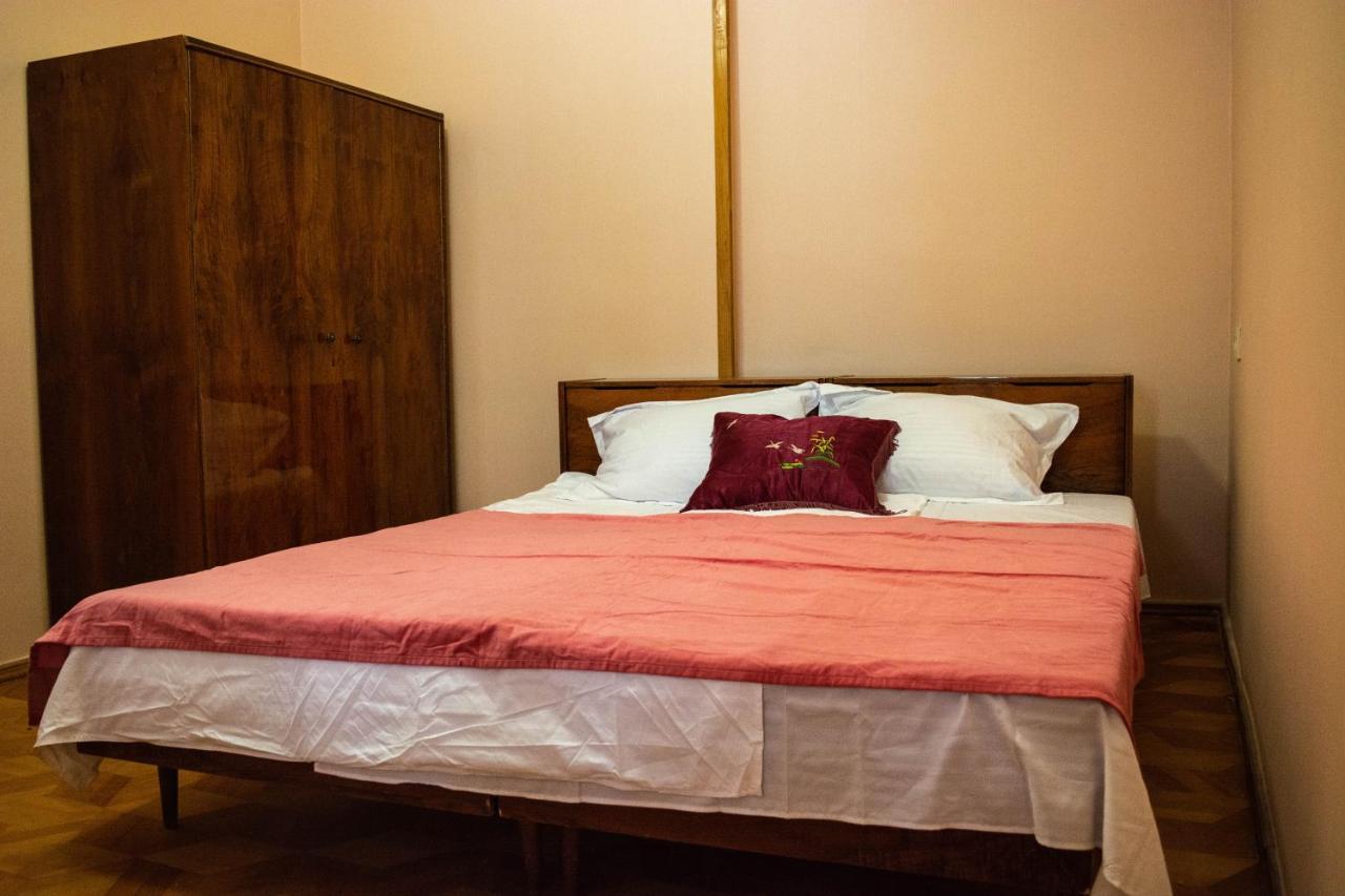 Sunflower Hotel Тбилиси Экстерьер фото