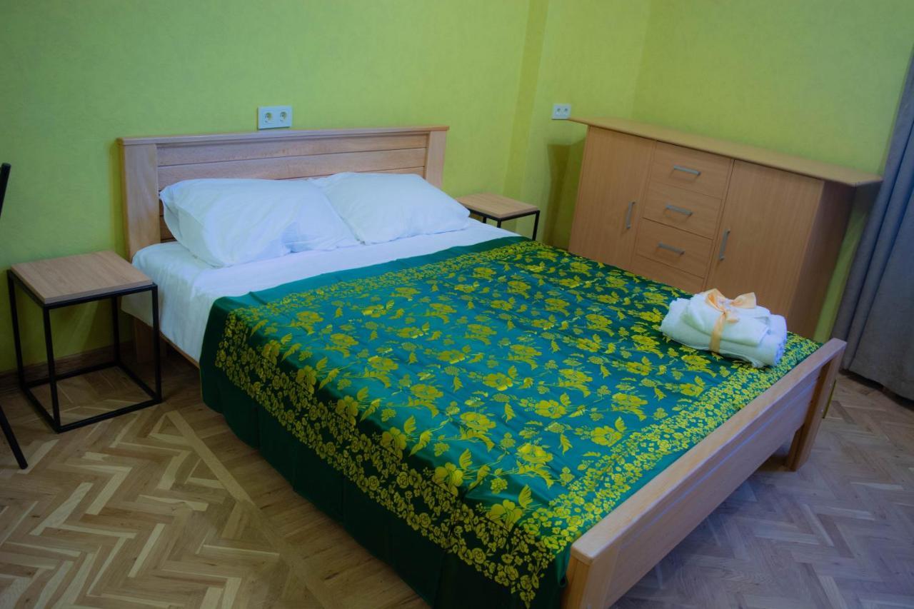 Sunflower Hotel Тбилиси Экстерьер фото