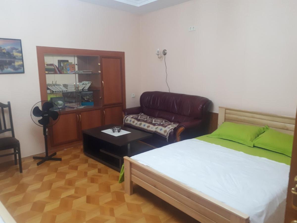 Sunflower Hotel Тбилиси Экстерьер фото